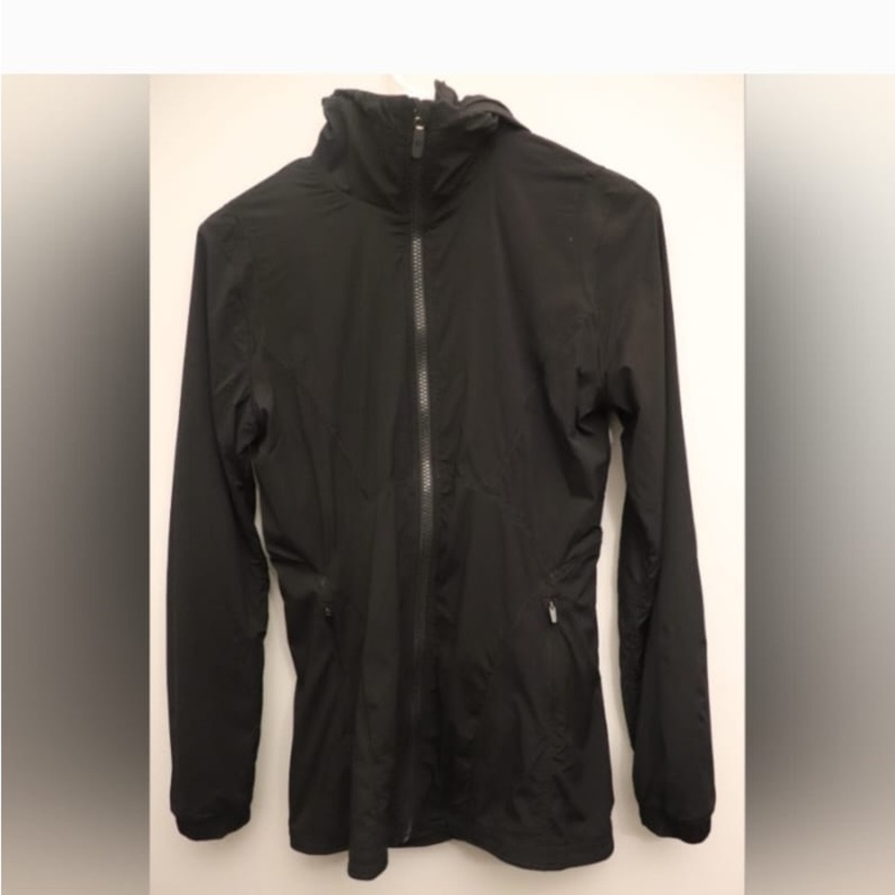 Lululemon Women's Such a  Cinch Water Repellant Jacket. Size 4